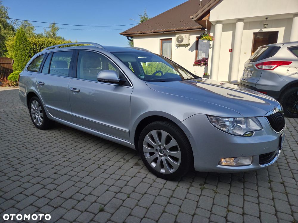 Skoda Superb 1.8 TSI DSG Exclusive - 9