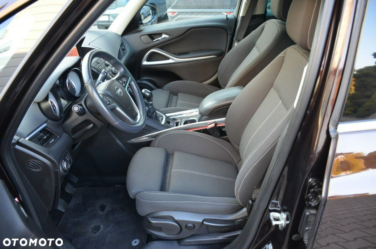 Opel Zafira - 18