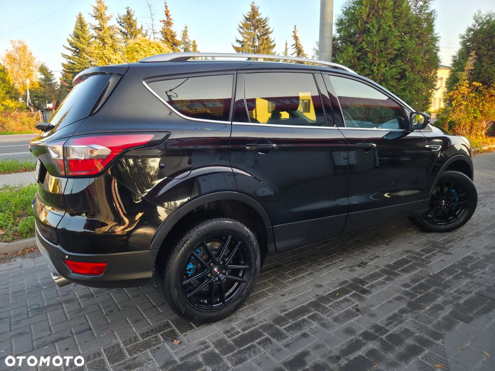 Ford Kuga 2.0 TDCi 2x4 Titanium - 15