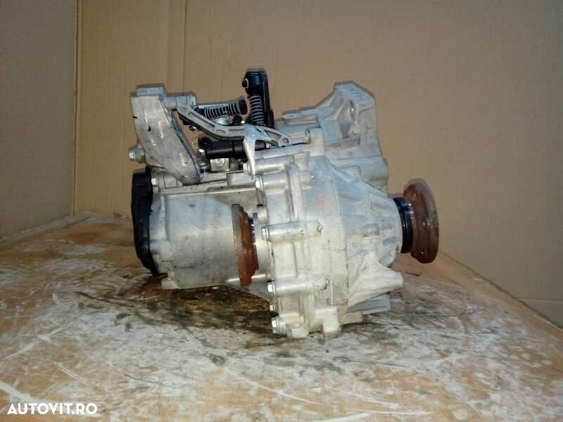 Cutie viteze VW Passat; 5 + 1 Trepte; KJF - 6