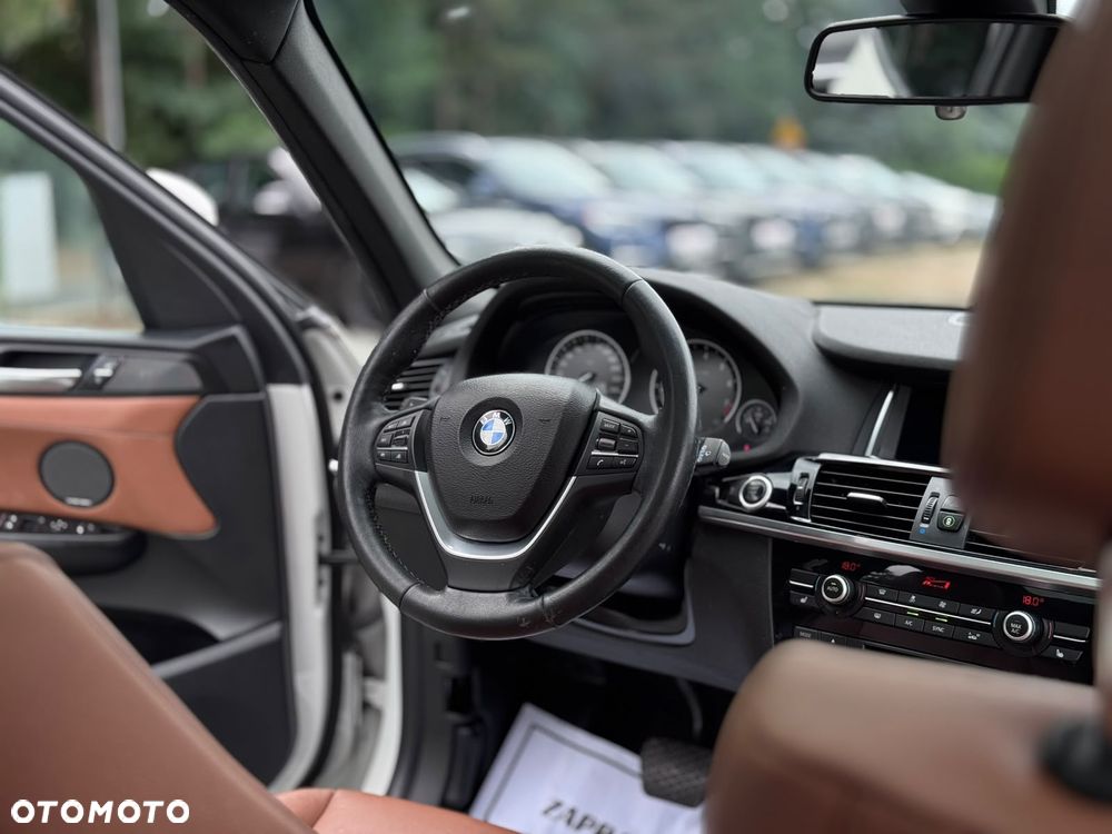 BMW X3 xDrive28i xLine - 15