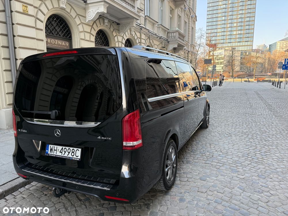 Mercedes-Benz Klasa V 220 CDI extralang 7G-TRONIC Avantgarde Edition - 13
