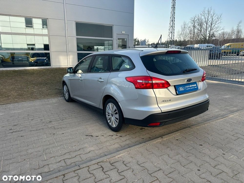 Ford Focus 1.5 TDCi Trend - 6
