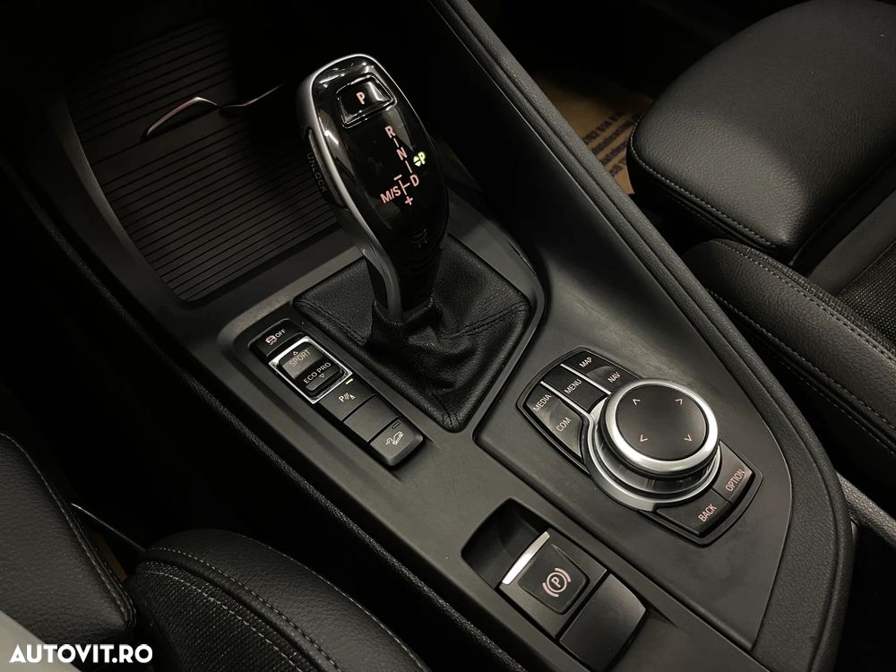 BMW X1 sDrive18d AT - 29