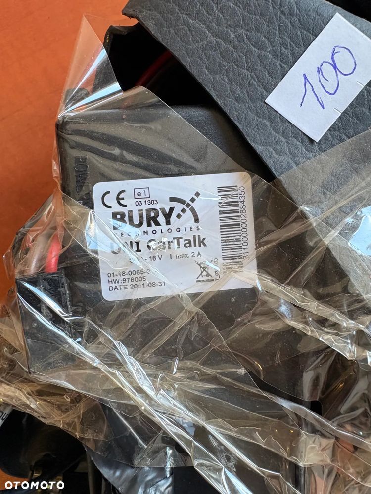 Uchwyt na telefon do konsoli Audi A6 czarny 550100 K2/04.02 - 2