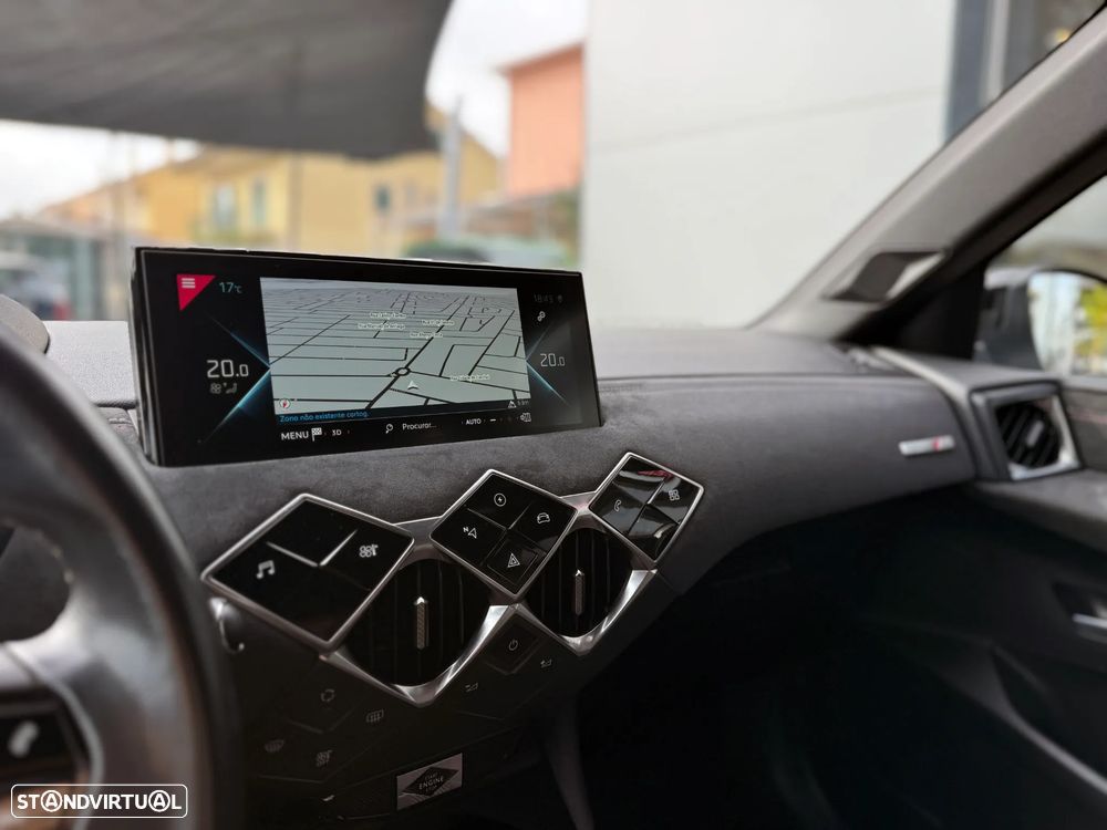 DS DS3 Crossback E-TENSE PERFORMANCE LINE - 28