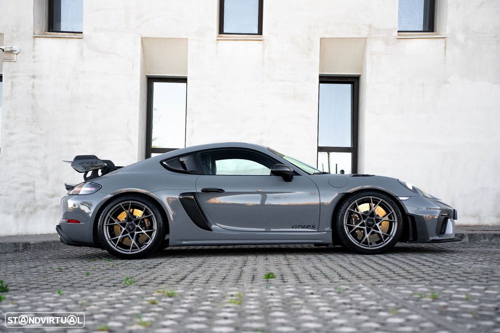 Porsche 718 Cayman GT4 RS - 14
