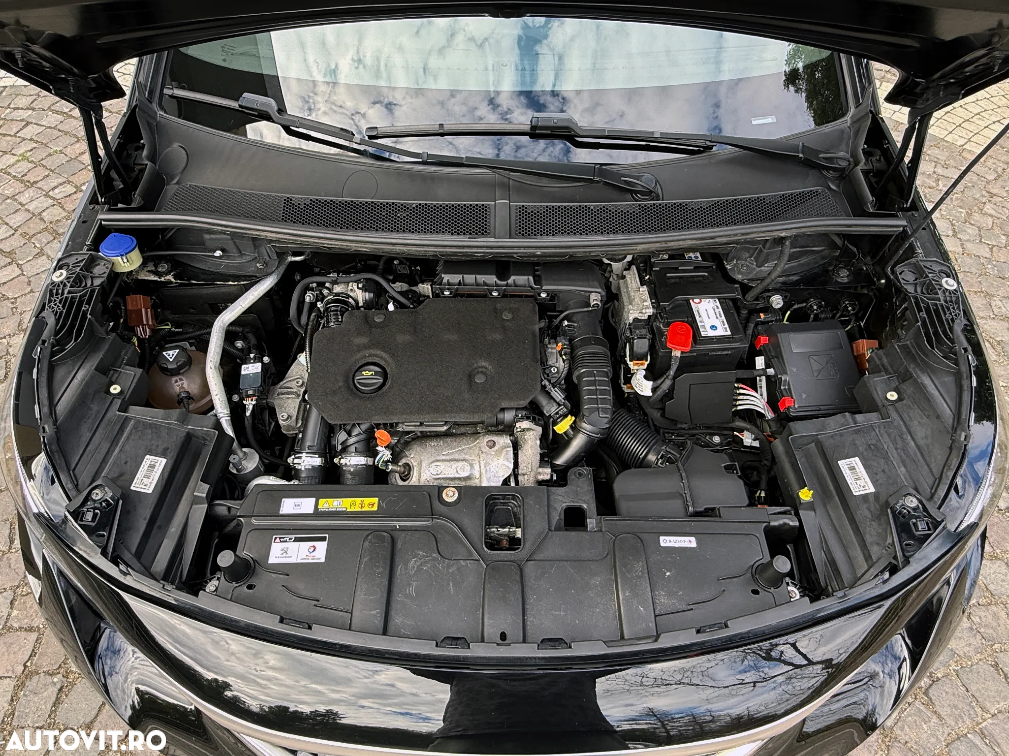 Peugeot 5008 1.5 BlueHDI s&s EAT8 GT-Line - 23