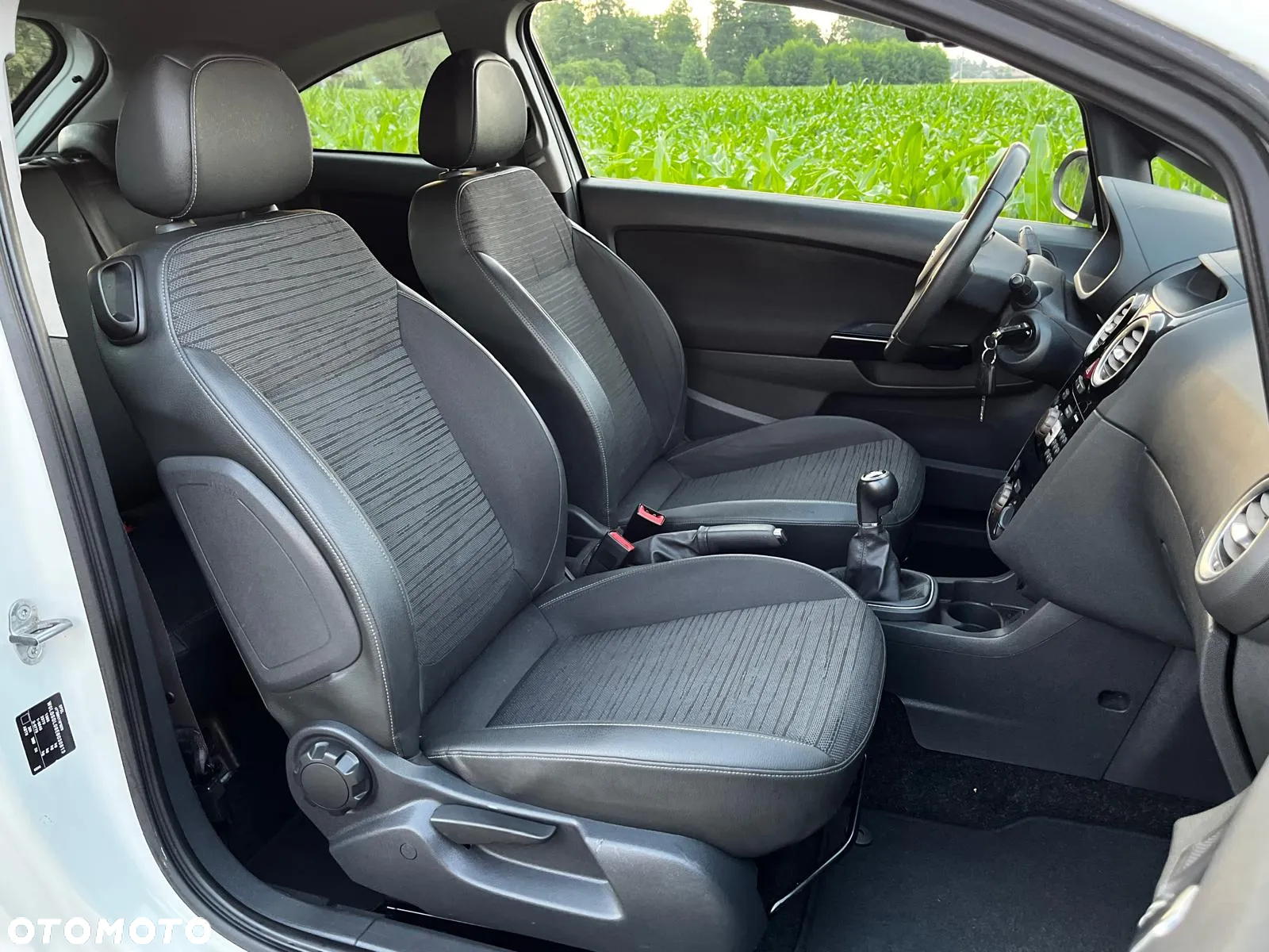 Opel Corsa - 11