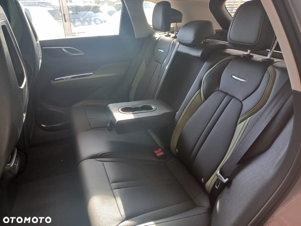 Hongqi HS3 1.5T FWD - 19