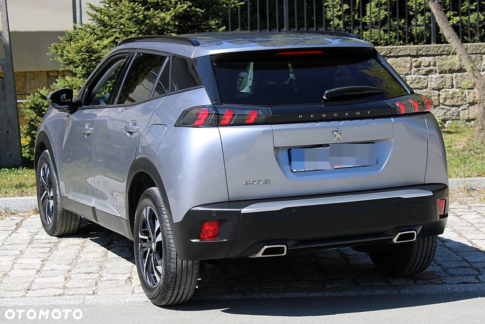 Peugeot 2008 - 8