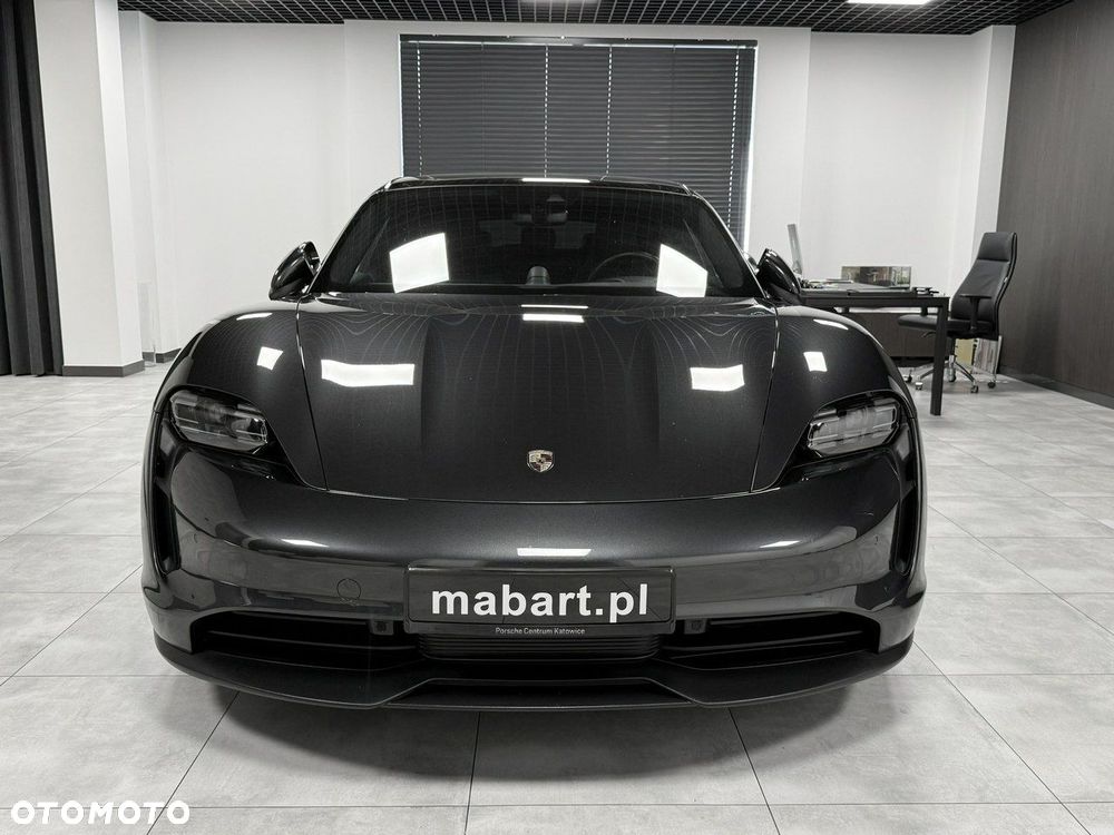 Porsche Taycan Sport Turismo Performance Plus - 11