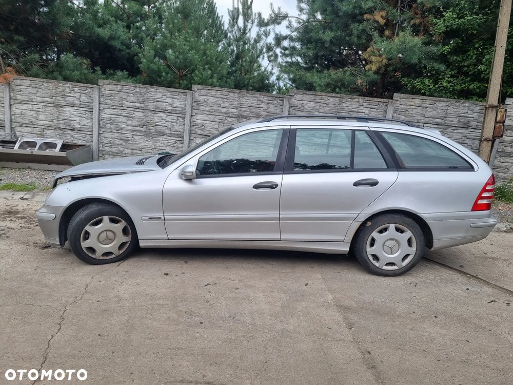 MERCEDES S203 00-04 2002 r. KOMBI C744 drzwi lewy tył lewe tylne LT * - 1