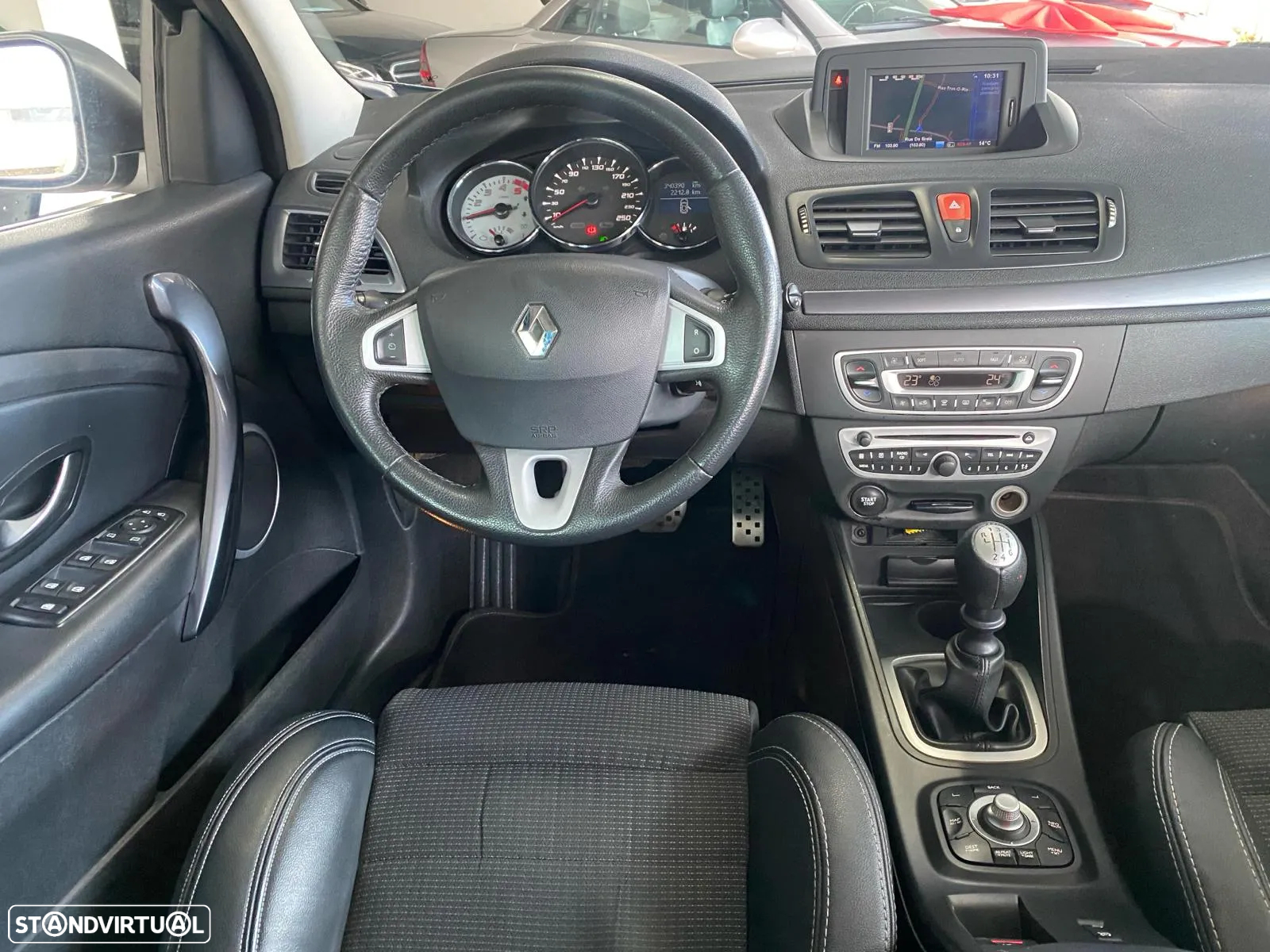 Renault Mégane Sport Tourer 1.5 dCi GT Line CO2 Champion - 24