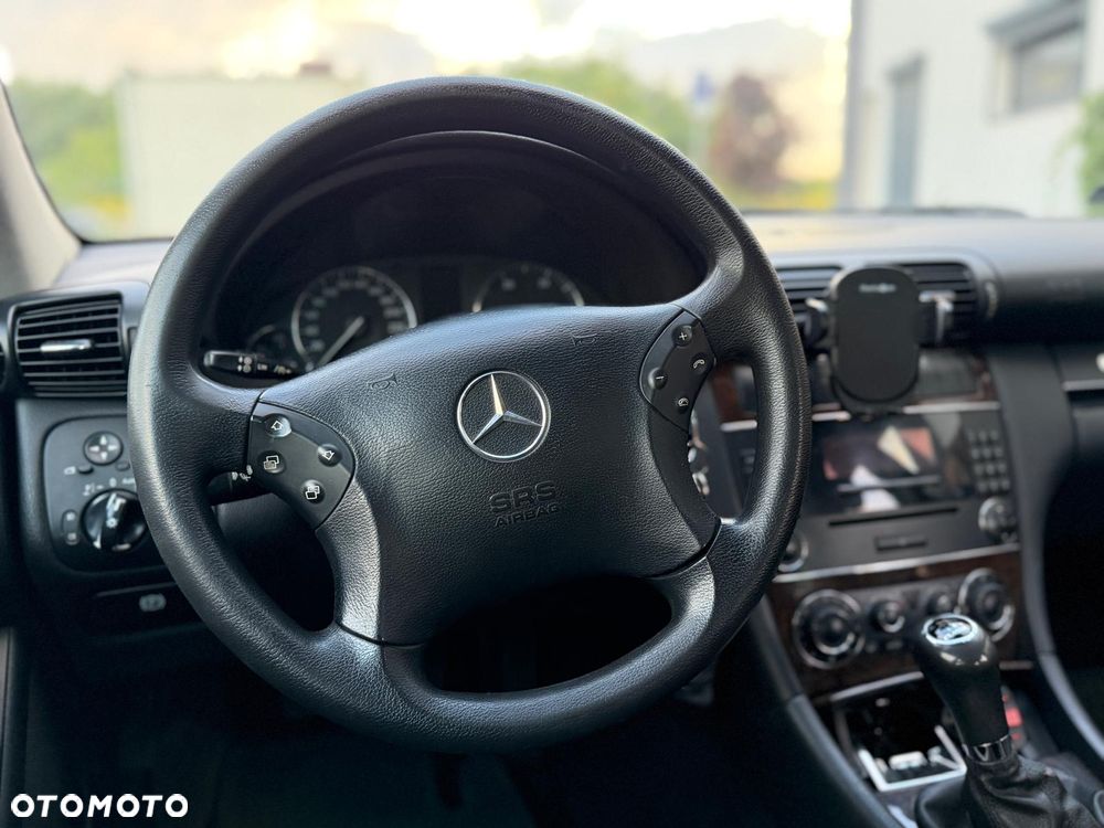 Mercedes-Benz Klasa C 200 CDI Classic - 13