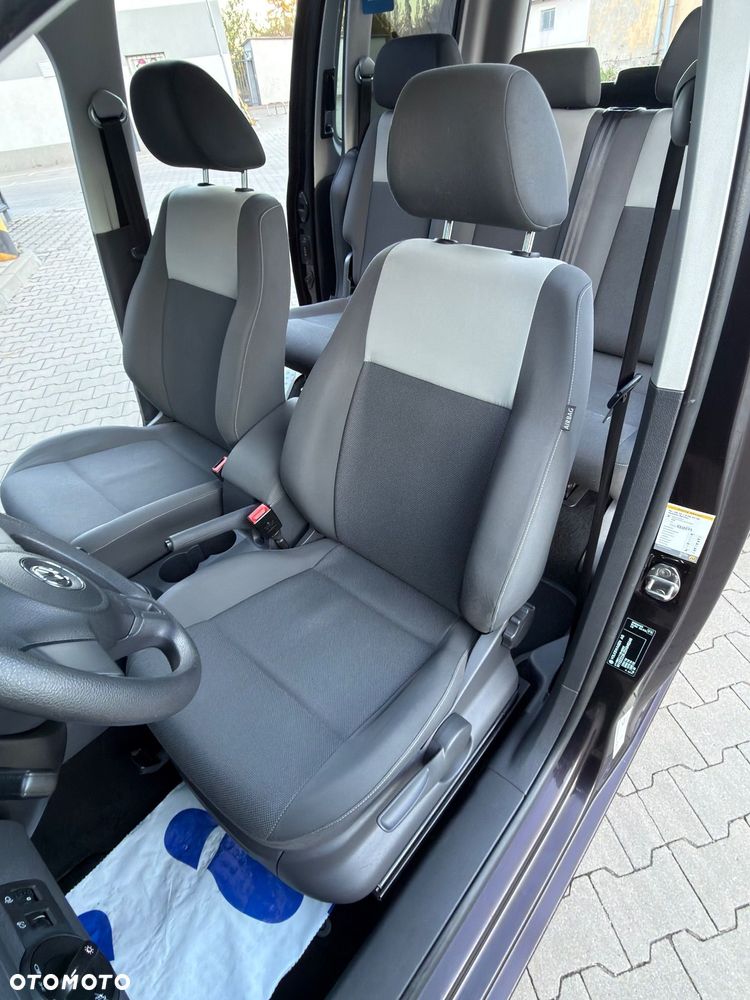 Volkswagen Caddy - 11
