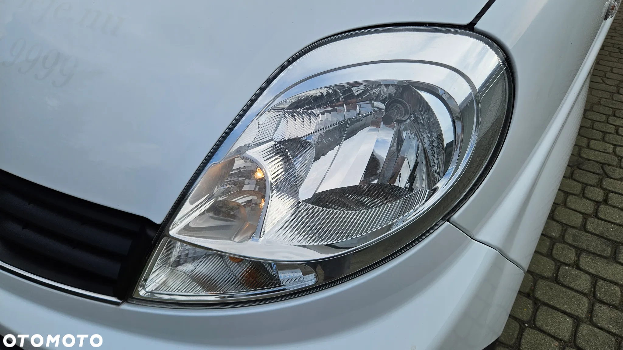 Renault Trafic 2,0 DCI - 23