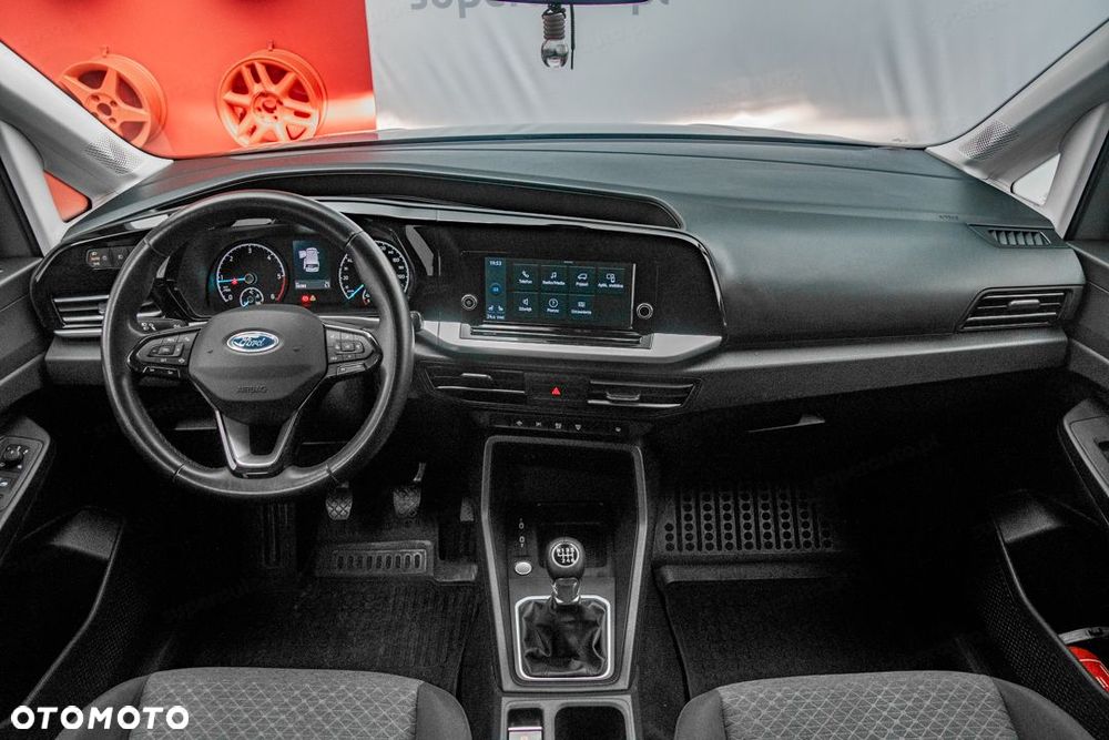 Ford Tourneo Connect Grand - 20