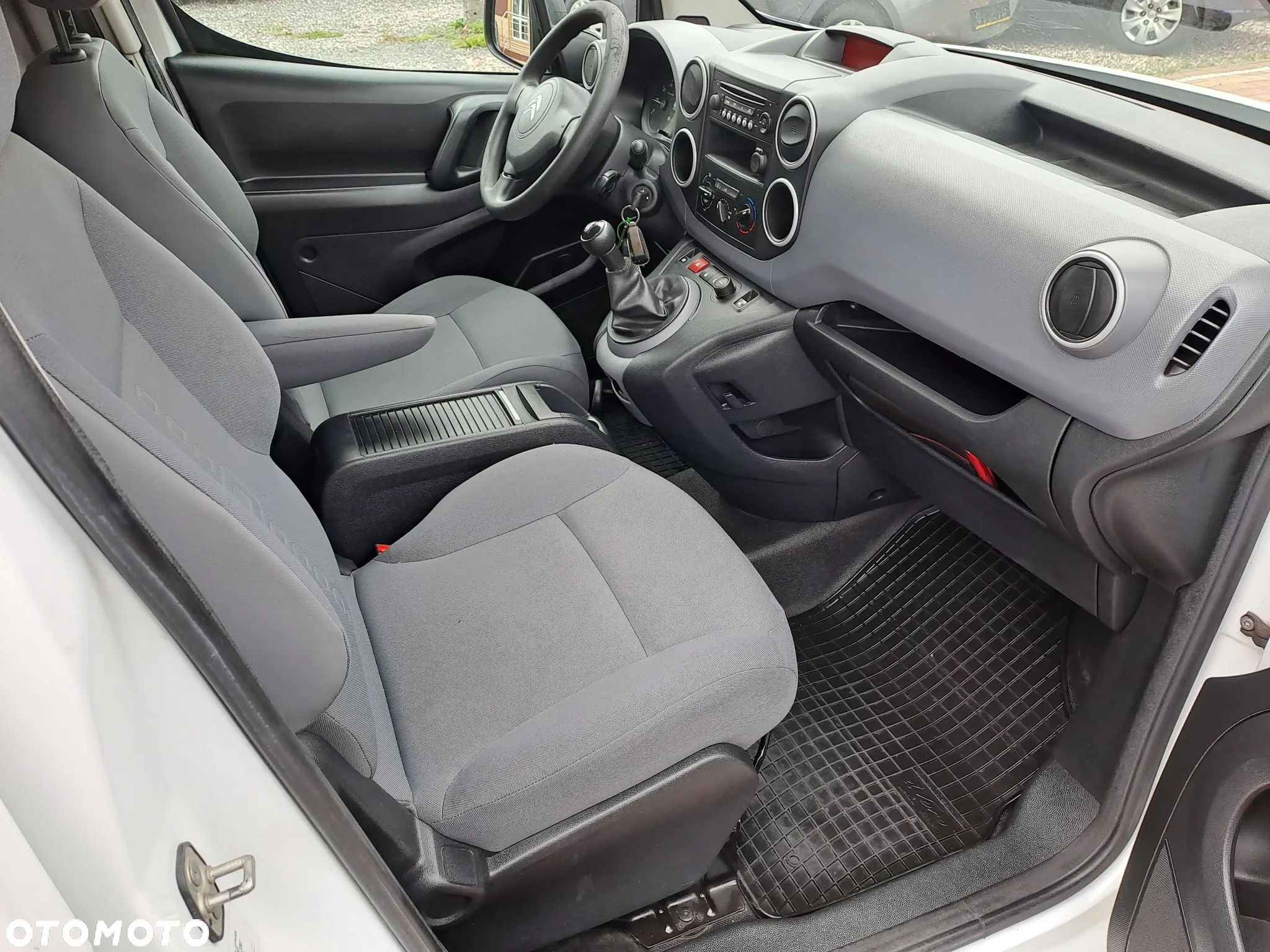 Citroën BERLINGO - 17
