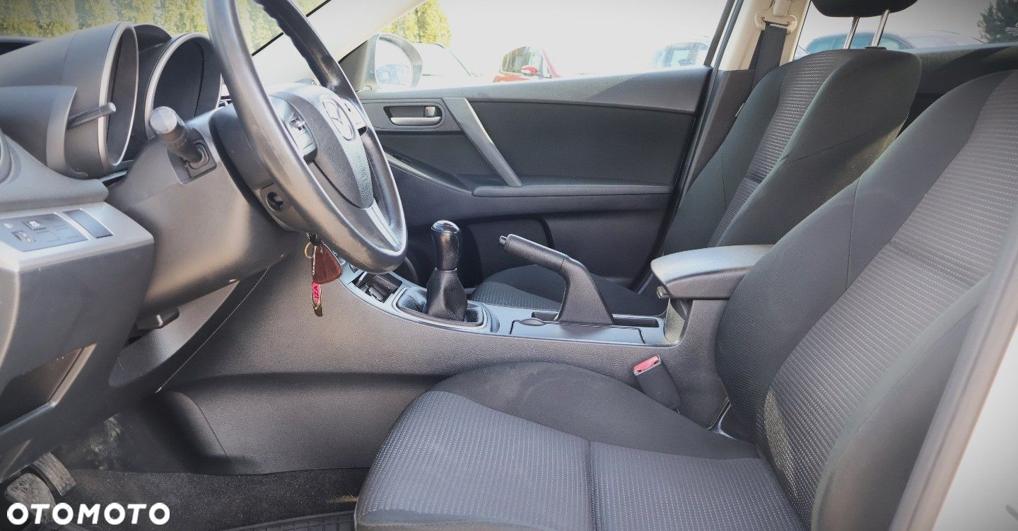 Mazda 3 - 13