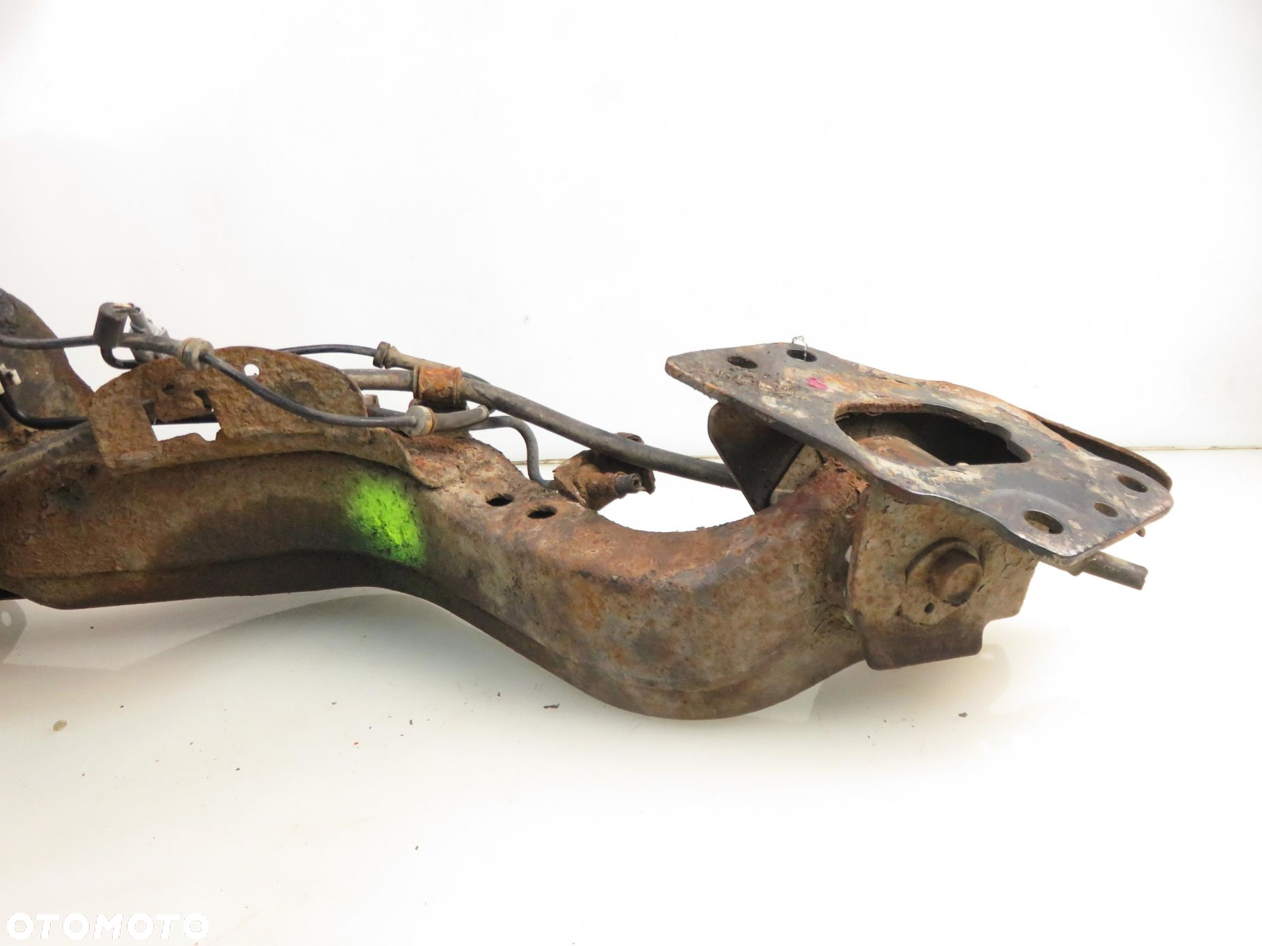 WAHACZ TYLNY PRAWY NISSAN QASHQAI I 4X4 - 6