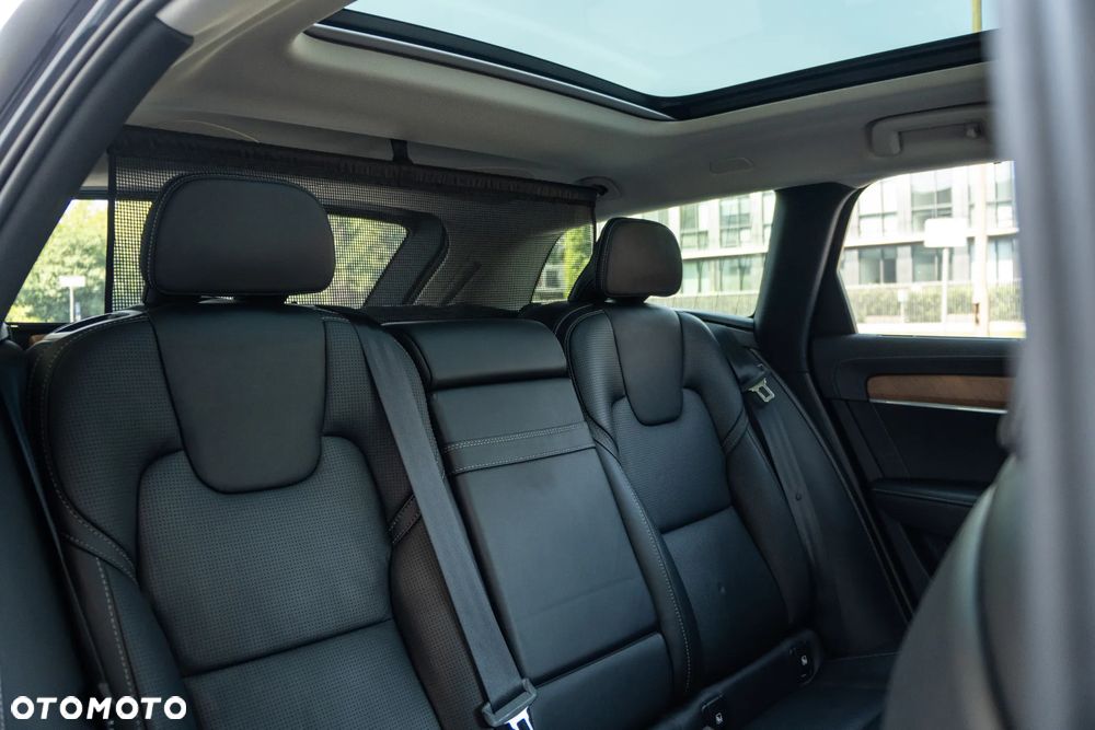 Volvo V90 T8 AWD Plug-In Hybrid Inscription - 22