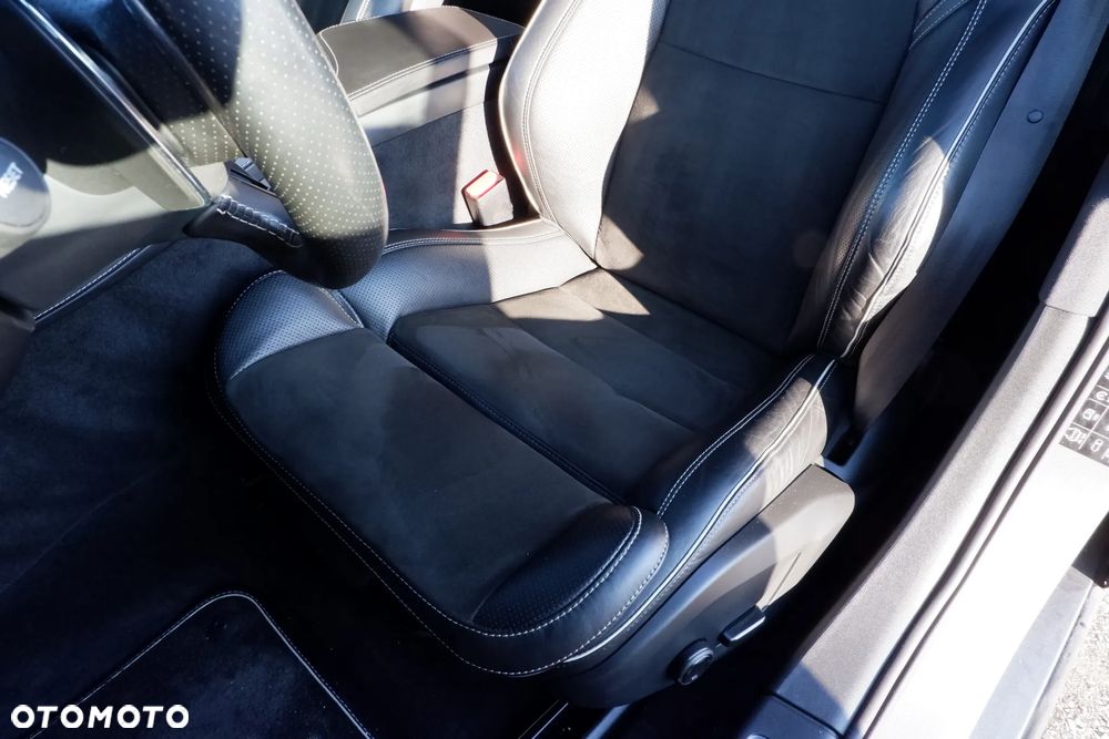 Volvo V90 T5 R-Design - 27