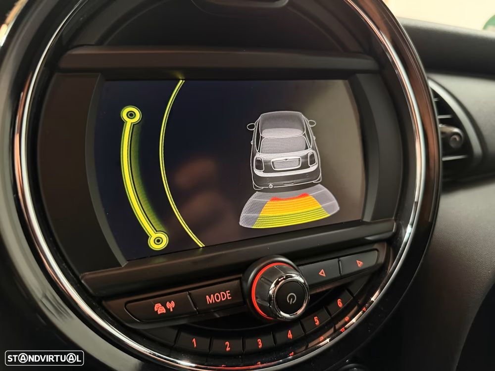 MINI 3 Portas One - 18