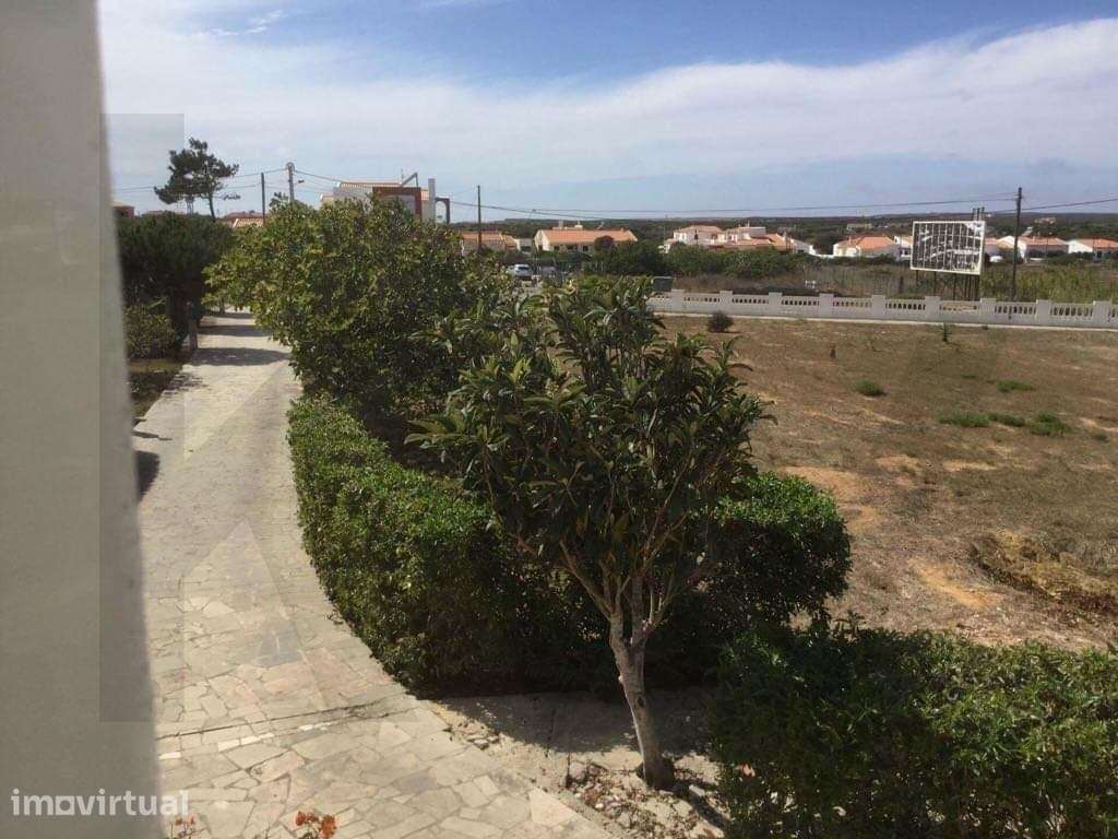 Propriedade única com 3.400 m2 com localização Premium em Sagres - Grande imagem: 3/36