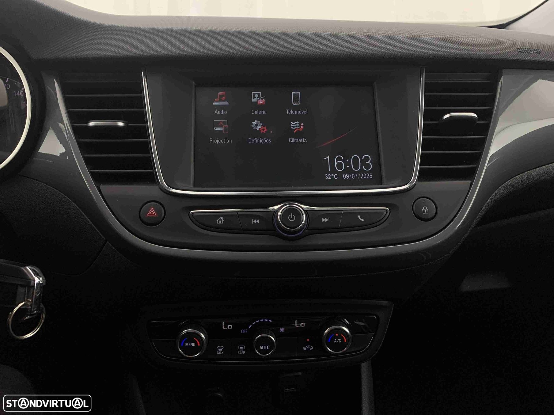 Opel Crossland 1.2 T Design & Tech - 9
