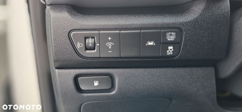 Kia Niro 1.6 GDI 2WD Vision - 38
