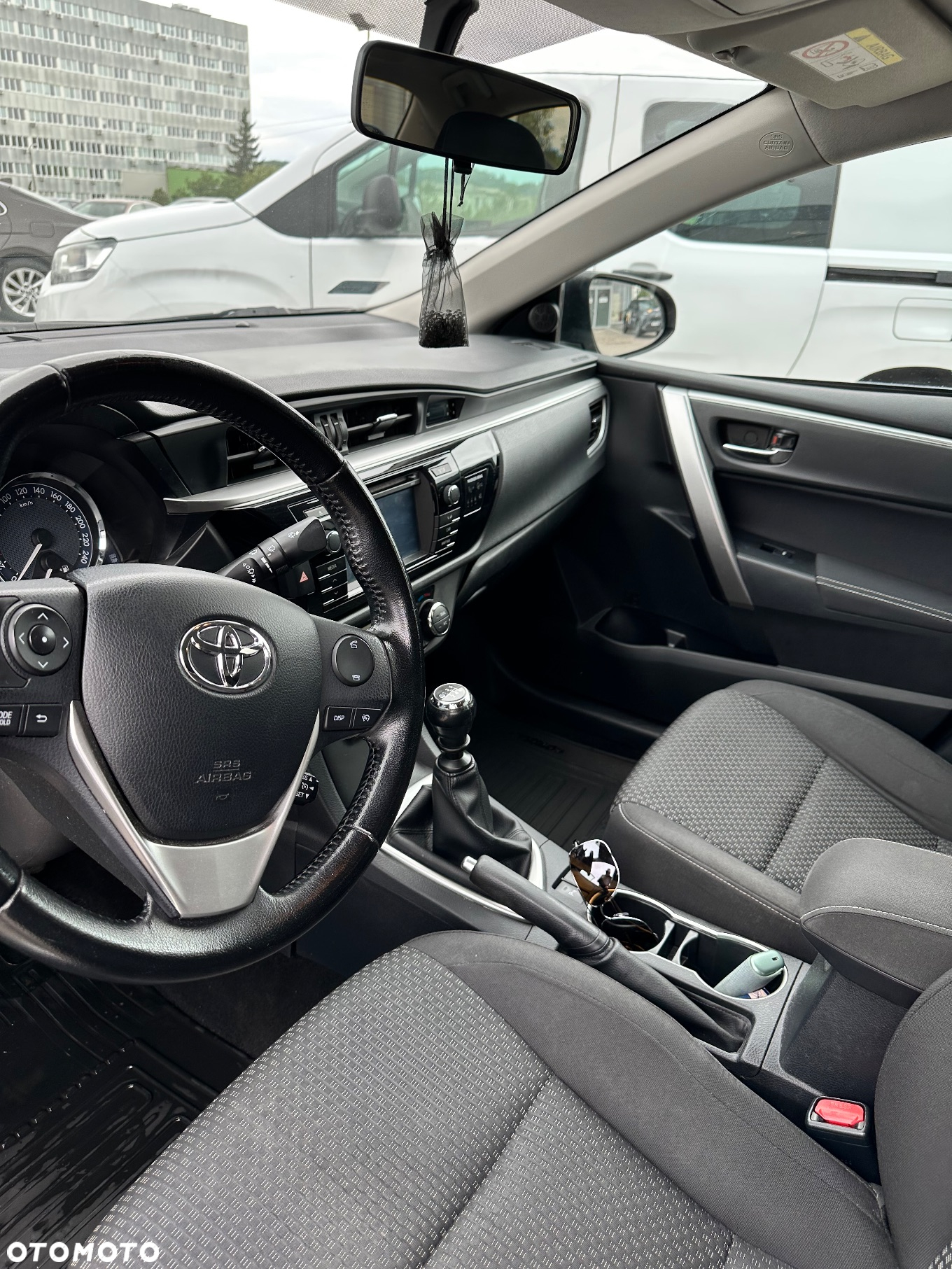 Toyota Corolla 1.6 Premium - 5