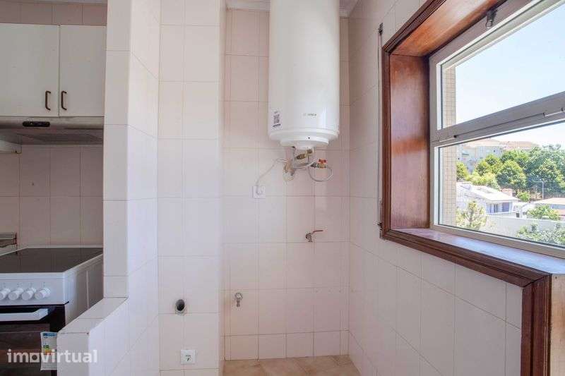 T1+1 em Canelas com garagem fechada - Grande imagem: 4/12