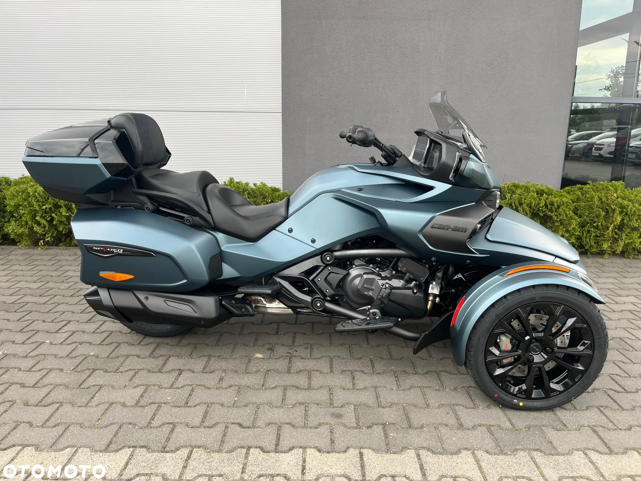 Can-Am Spyder - 8