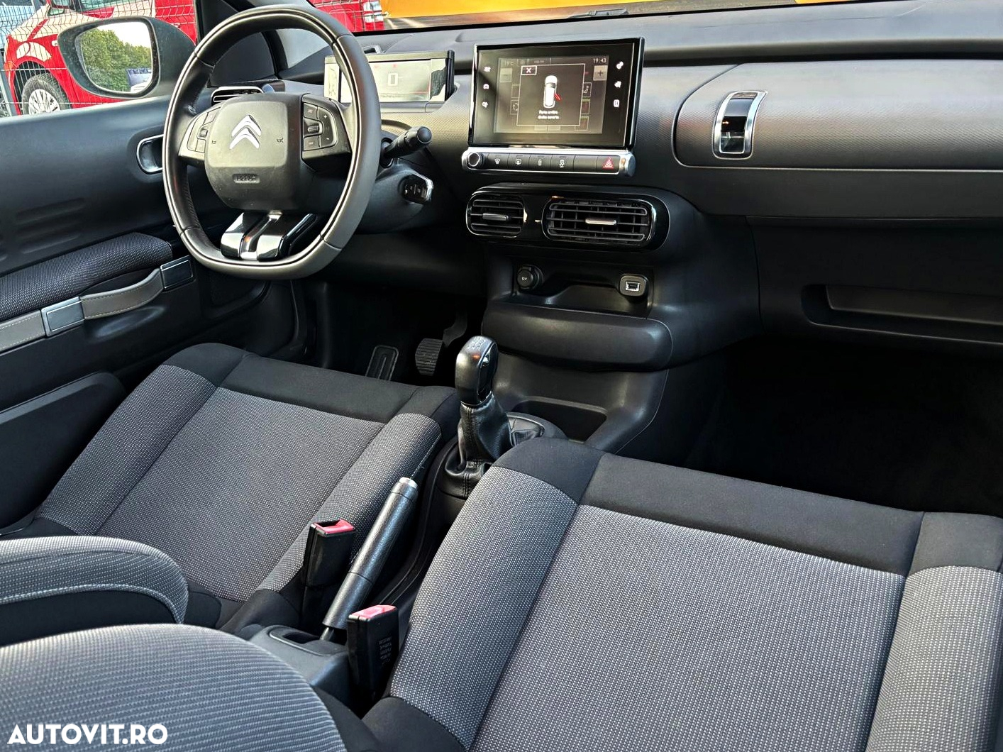 Citroën C4 Cactus PureTech 82 Business Class - 13