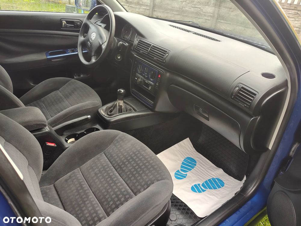Volkswagen Passat - 8