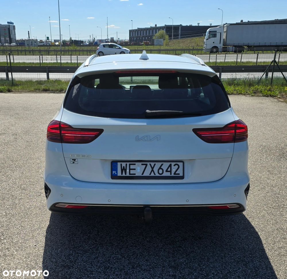 Kia Ceed - 14