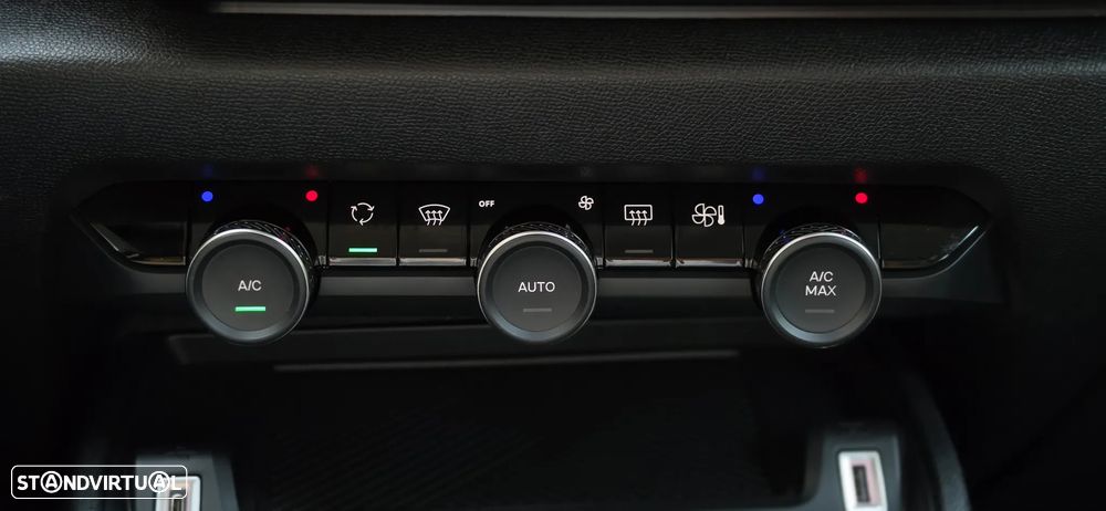 Citroën C4 X PureTech 130 Stop&Start EAT8 PLUS - 20
