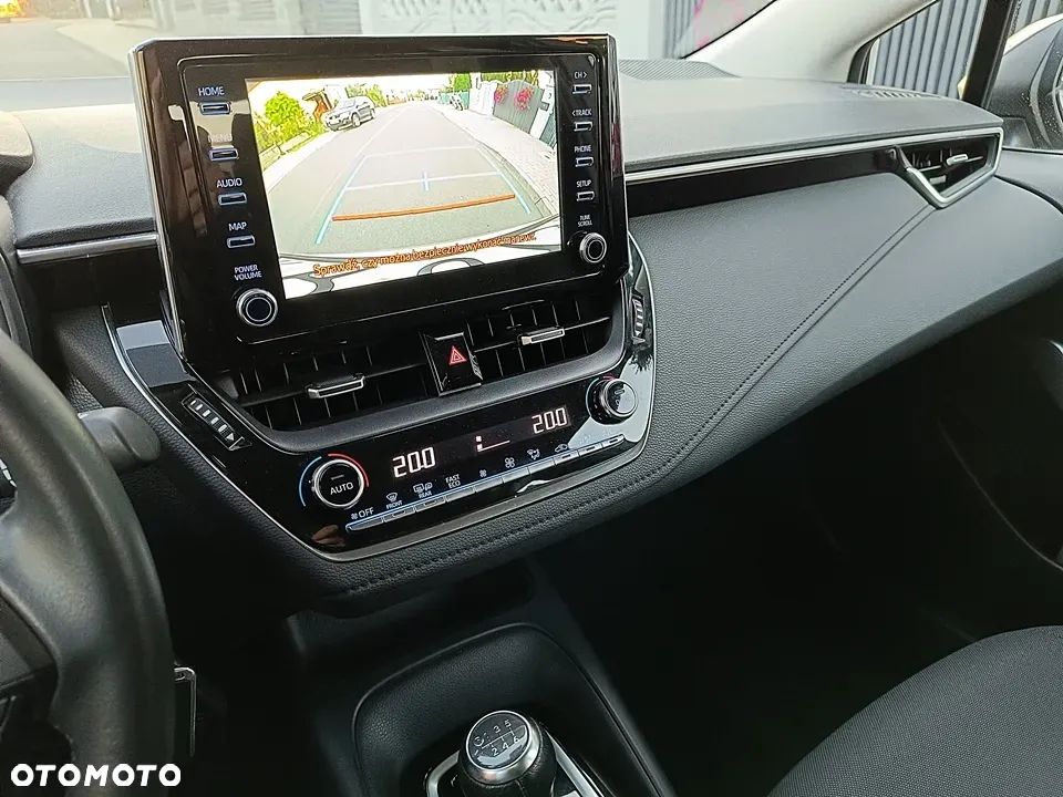 Toyota Corolla 1.5 Comfort - 29