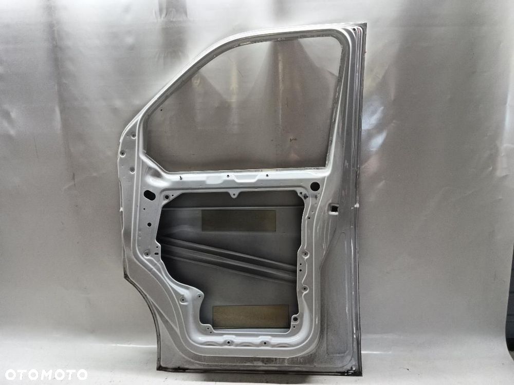 DRZWI PRZÓD PRZEDNIE PRAWE VW T6 DRZWI PRAWY PRZÓD VW T6 - 6