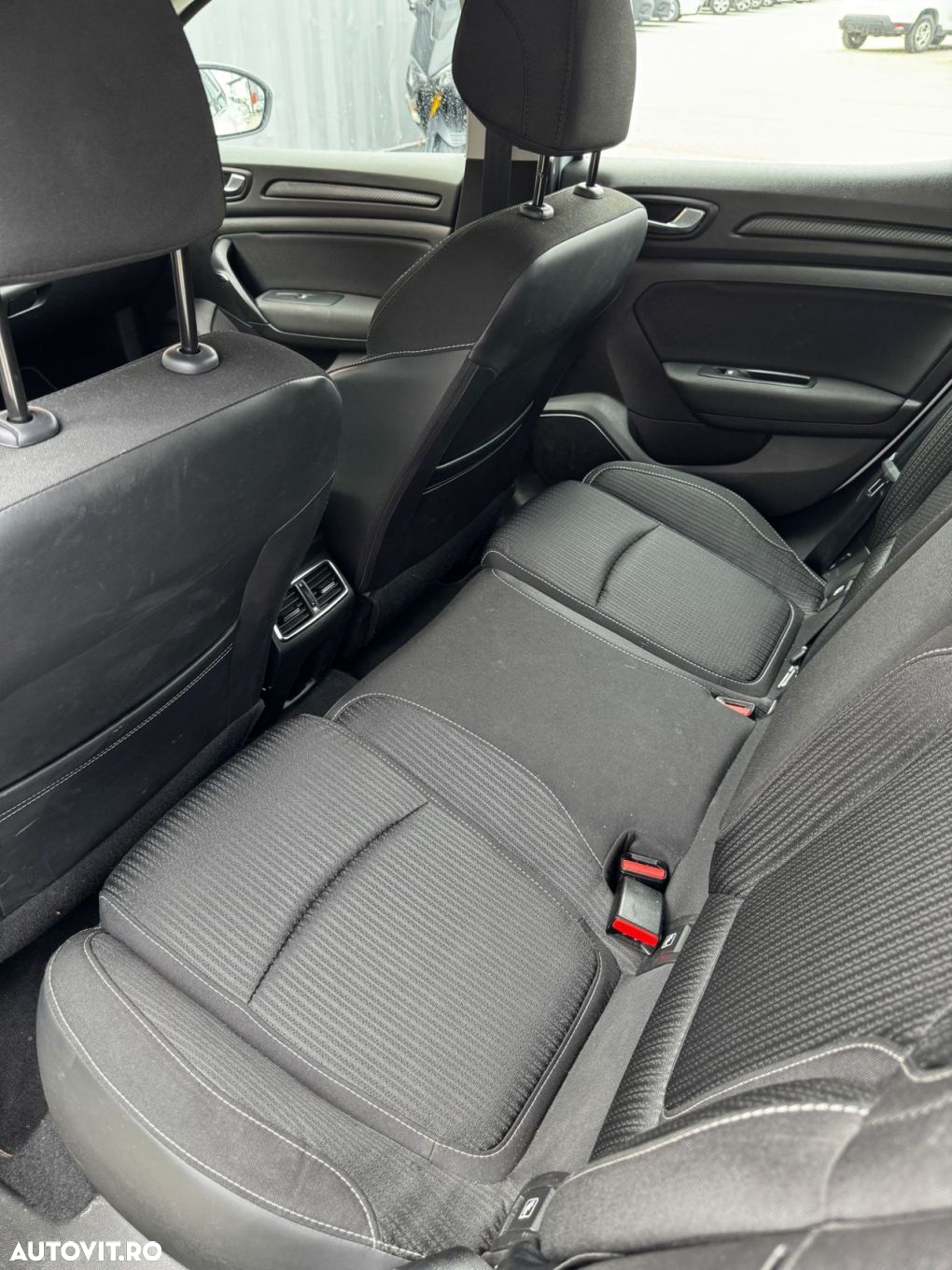 Renault Megane Blue dCi 116 Zen - 11