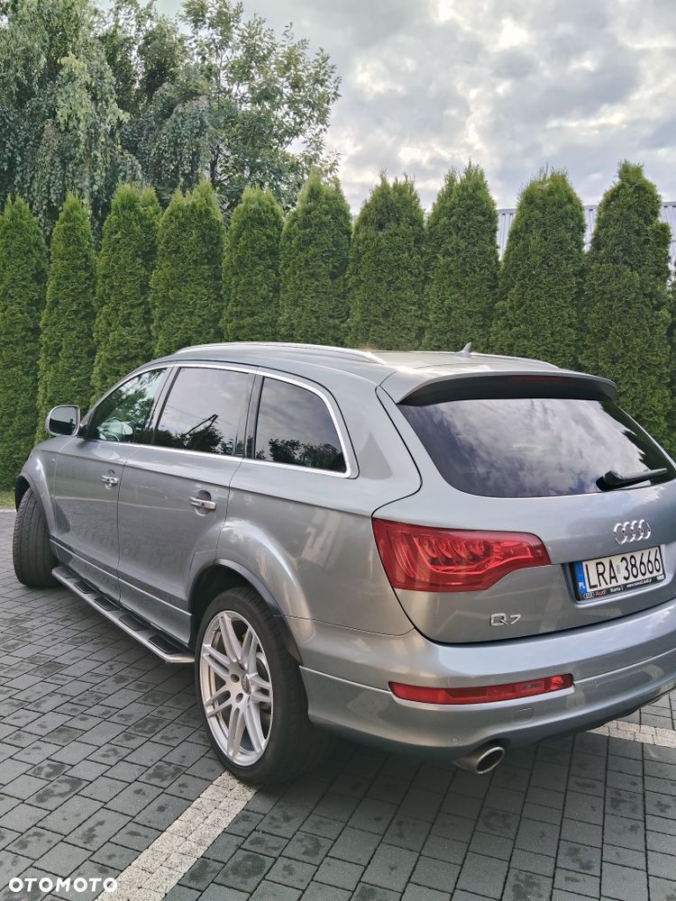 Audi Q7 - 4