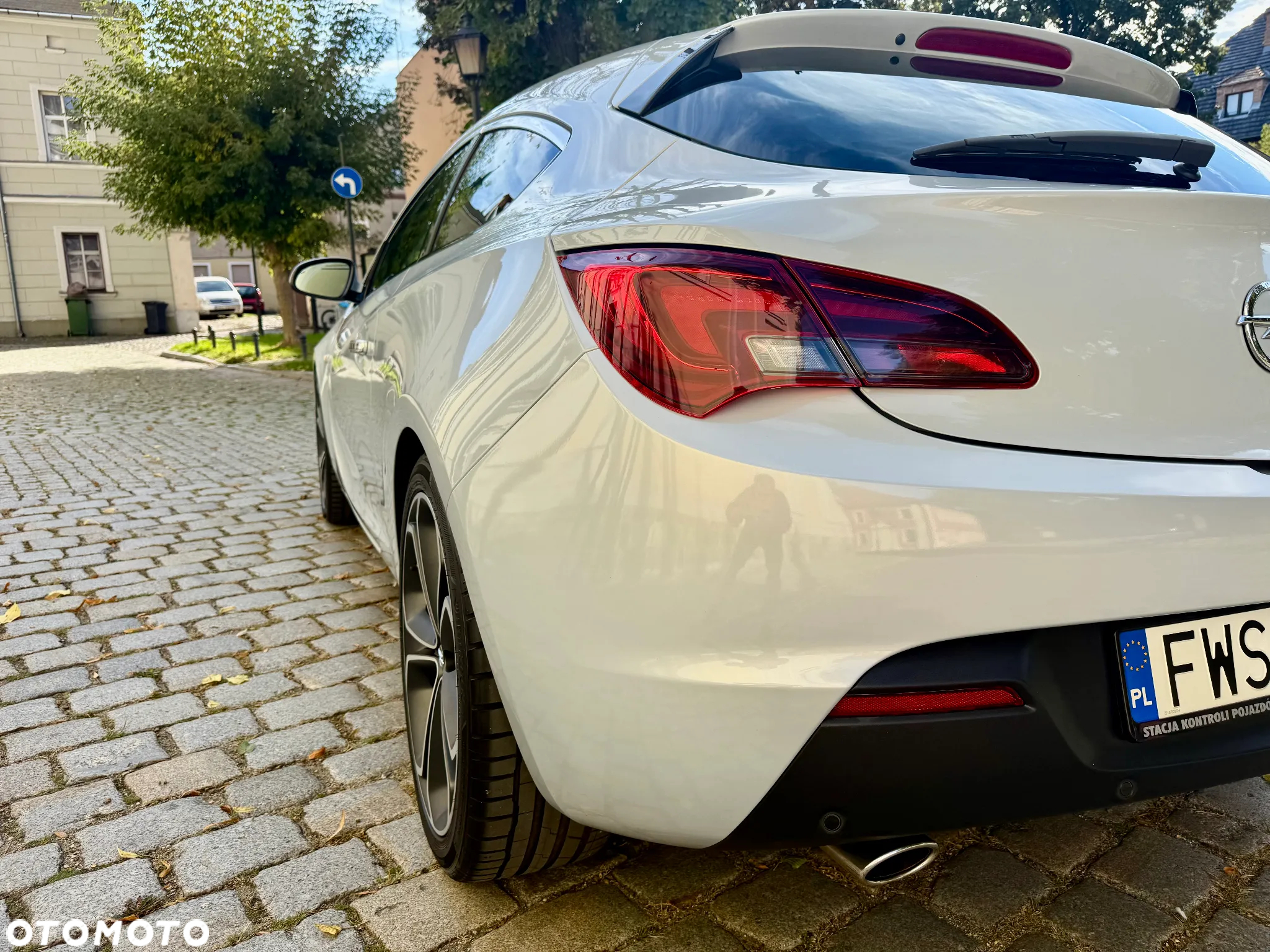 Opel Astra IV GTC 1.4 T Sport S&S EU6 - 16