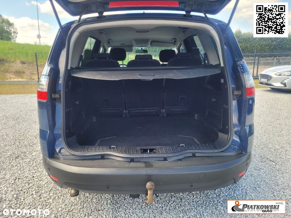 Ford S-Max - 12