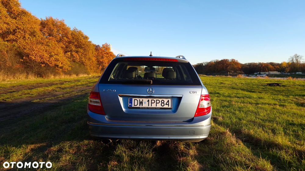 Mercedes-Benz Klasa C 250 CDI BlueEff Avantgarde - 13