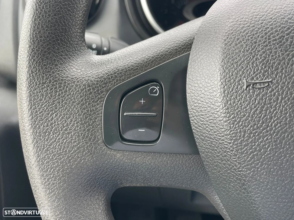 Renault Trafic 2.0 dCi IVA Dedutível - 28