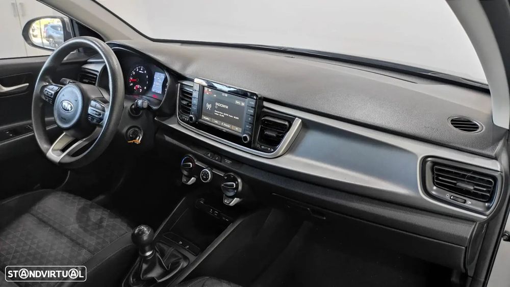 Kia Rio - 7
