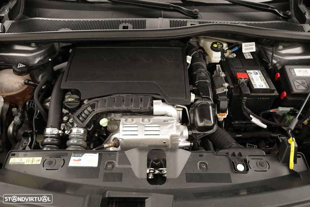 Peugeot 2008 1.2 PureTech Allure - 24