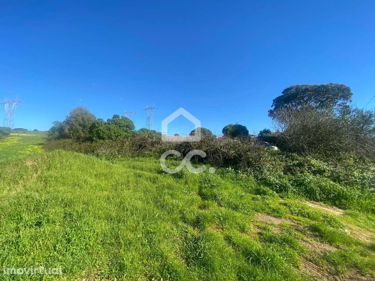 Terreno com vistas panorâmicas em Rio de Mouro, Sintra - Grande imagem: 3/11
