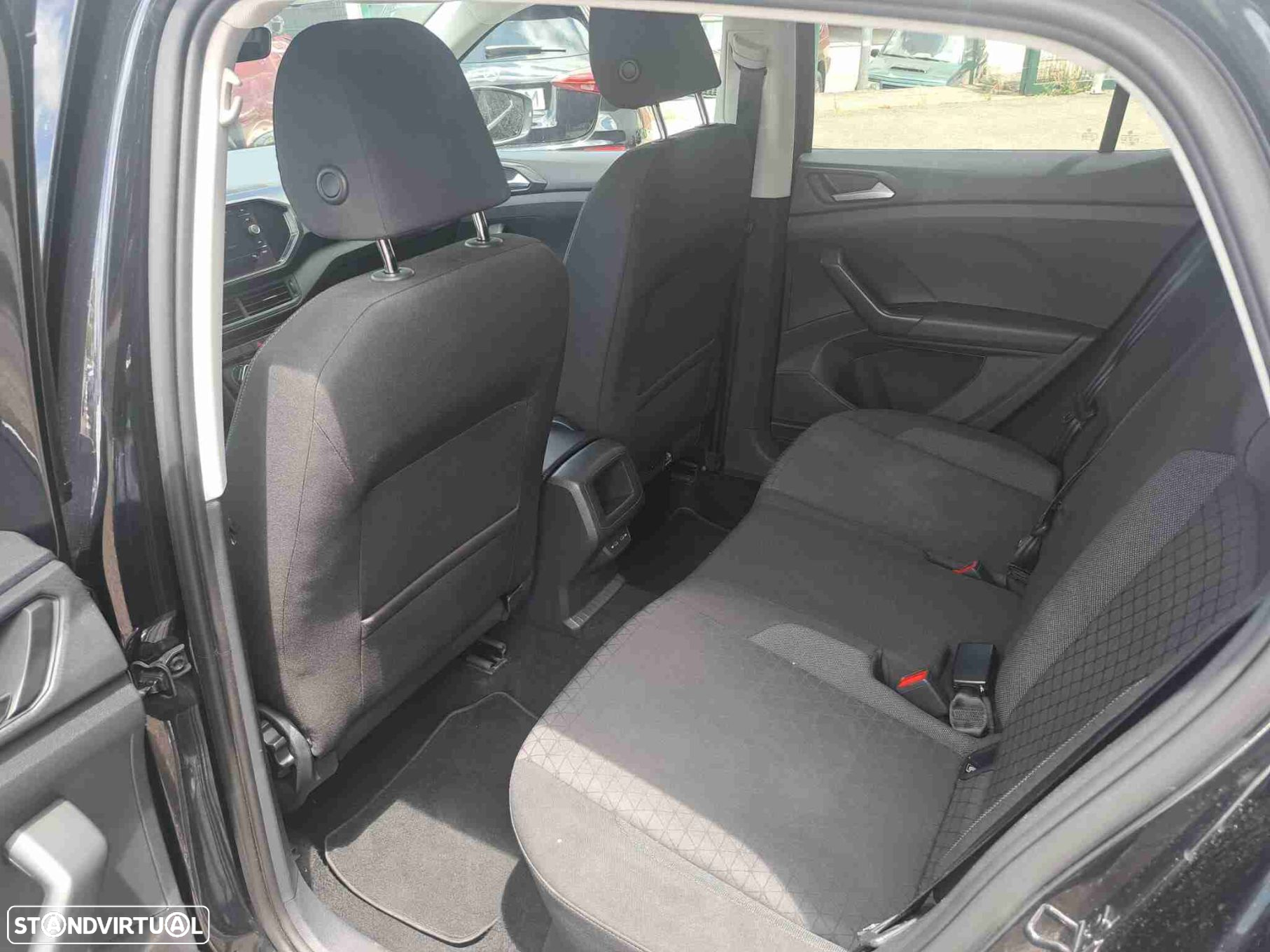 VW T-Cross 1.0 TSI - 12